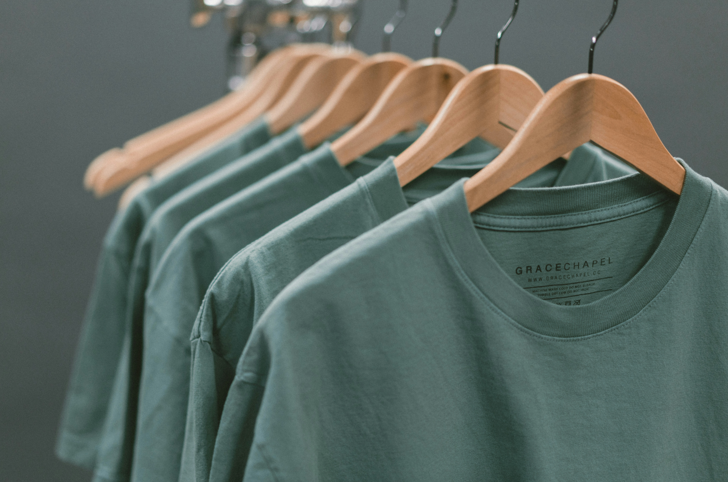 ¿Qué ropa y accesorios son imprescindibles para correr con calor?